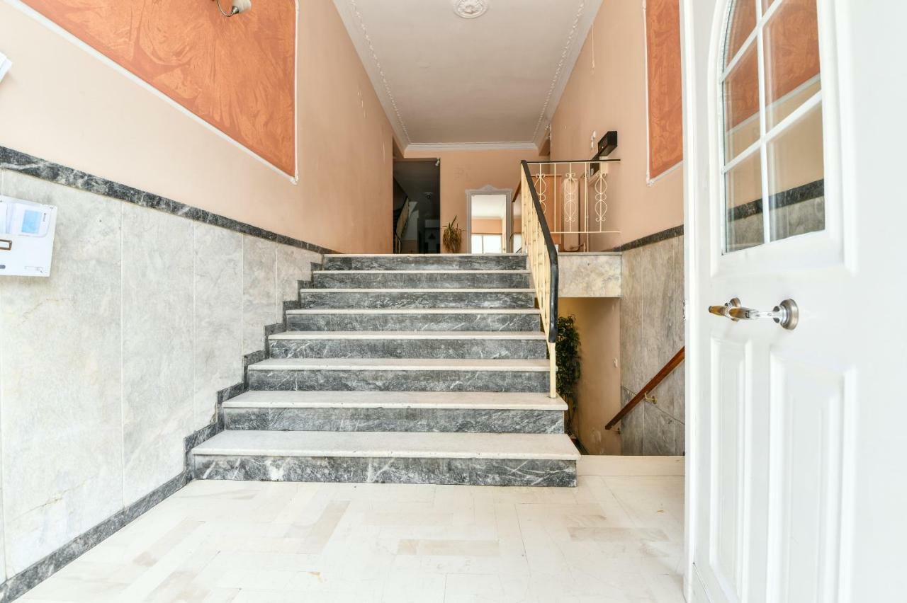 Manolitos Apartments 5 Athènes Extérieur photo