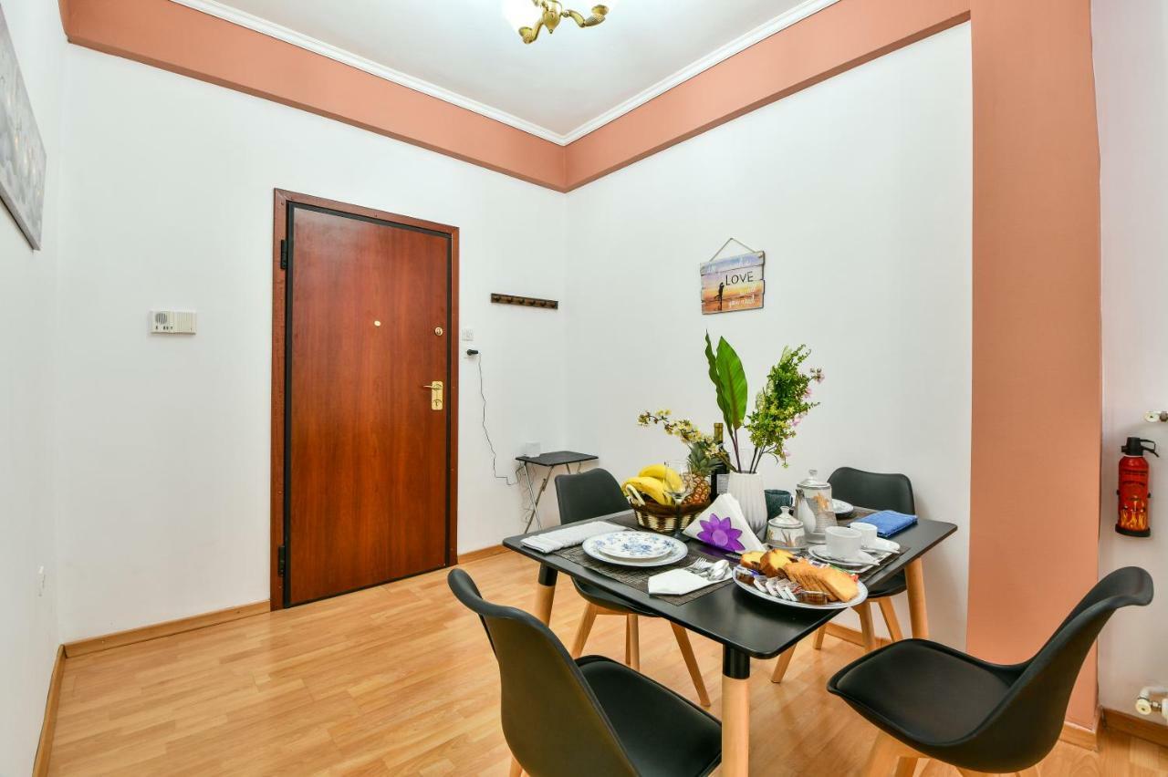 Manolitos Apartments 5 Athènes Extérieur photo